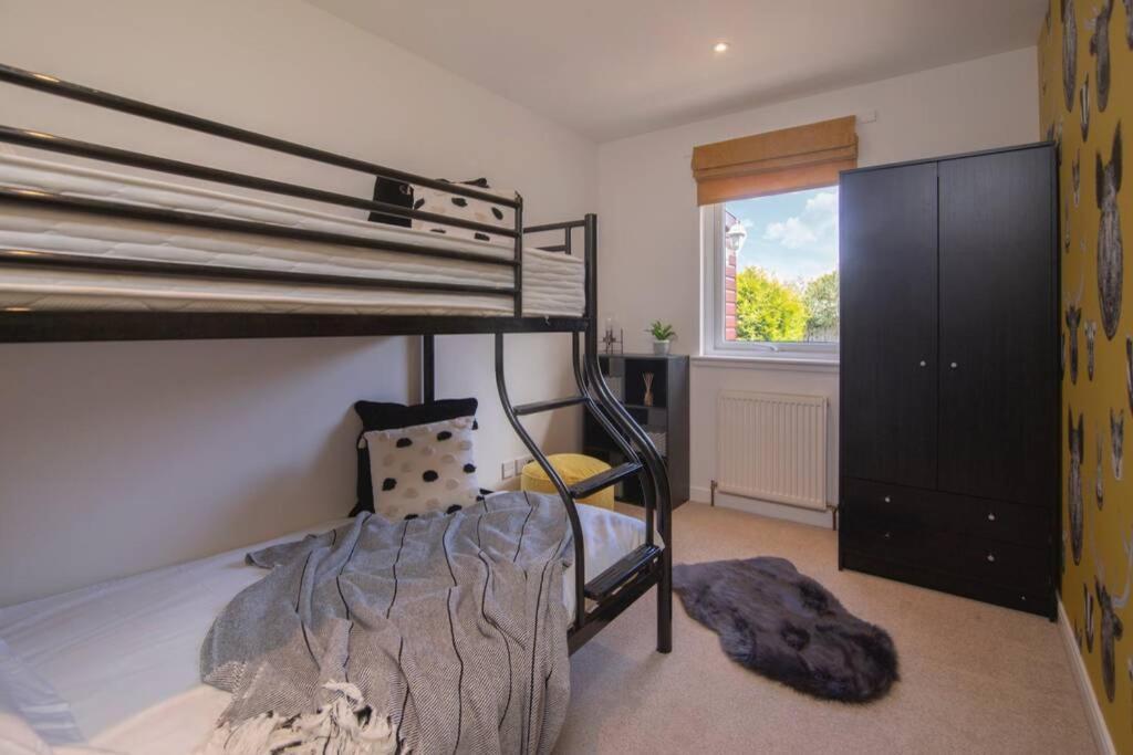 فيلا Calm Scottish Country Escape With Hot Tub Sleeps 6 إينفيرنيس المظهر الخارجي الصورة